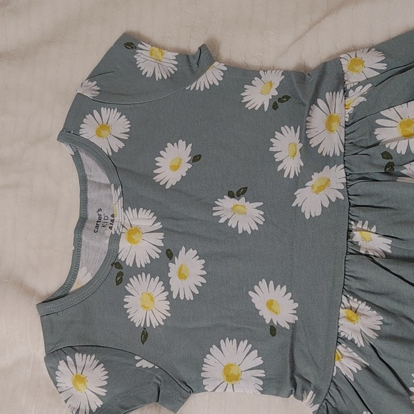 Carter's 2 pieces pink stripe and green flower dresses size 4A - Picture 7 of 9